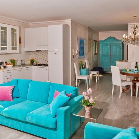 Garda Blue Lake Home Luxury Appartment Desenzano del Garda Exteriör bild