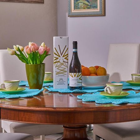 Garda Blue Lake Home Luxury Appartment Desenzano del Garda Exteriör bild