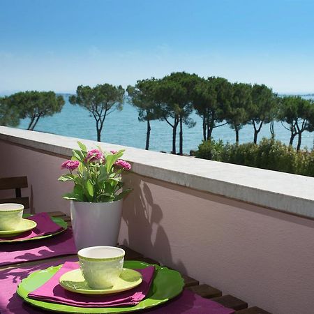 Garda Blue Lake Home Luxury Appartment Desenzano del Garda Exteriör bild