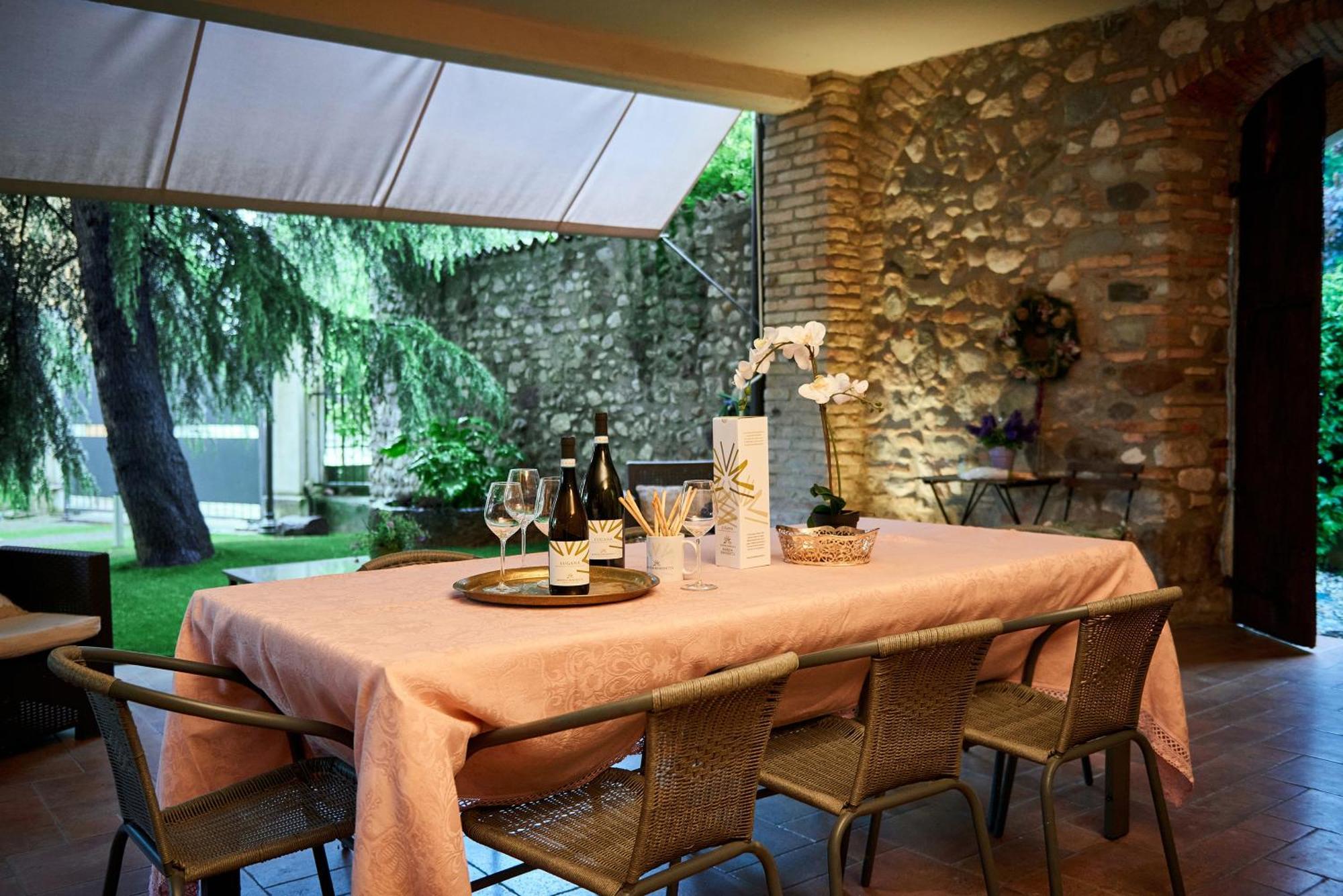Garda Blue Lake Home Luxury Appartment Desenzano del Garda Exteriör bild