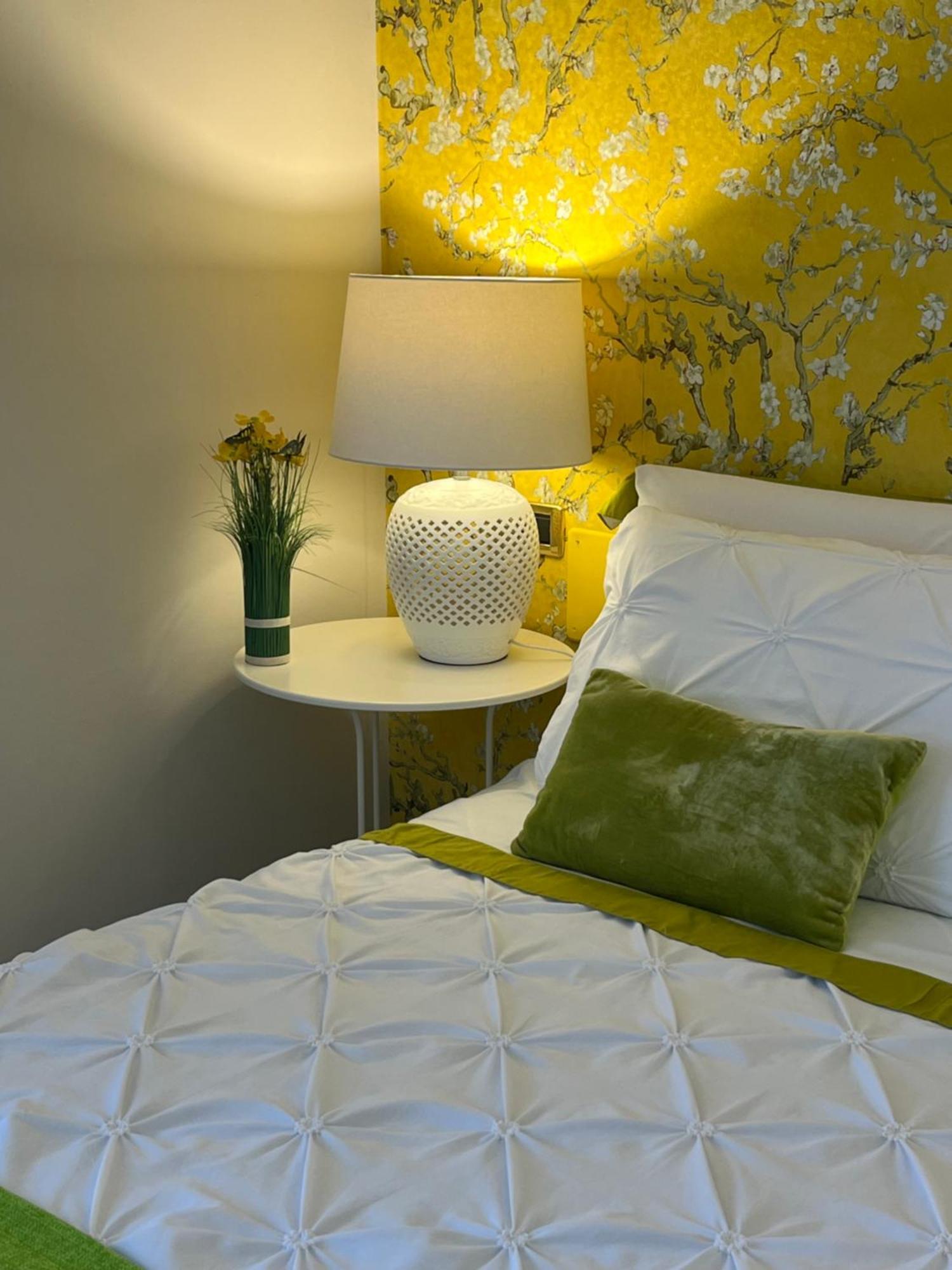 Garda Blue Lake Home Luxury Appartment Desenzano del Garda Exteriör bild