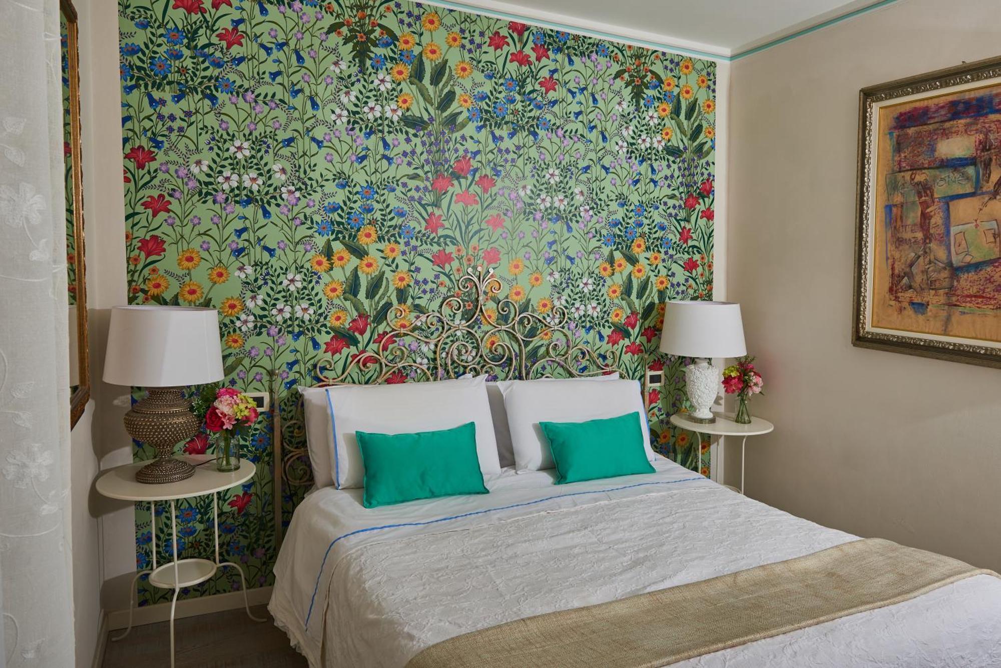 Garda Blue Lake Home Luxury Appartment Desenzano del Garda Exteriör bild