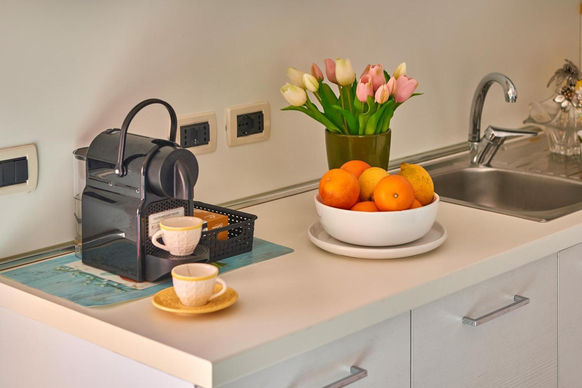 Garda Blue Lake Home Luxury Appartment Desenzano del Garda Exteriör bild